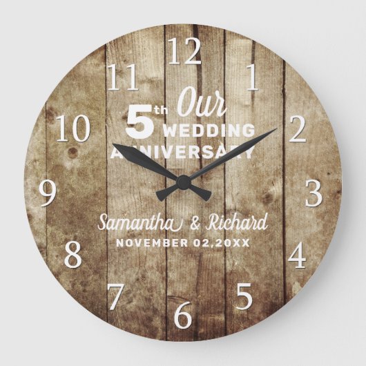 Rustic Wood 5th Wedding Anniversary Personalized Grote Klok (Voorkant)