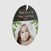 Rustic Wood Baby's eerste kerstfoto Ornament (voorkant)