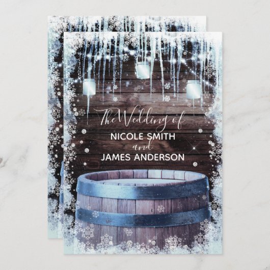 Rustic Wood Barrel & Lights Winter Barn Wedding Kaart (Voorkant / Achterkant)