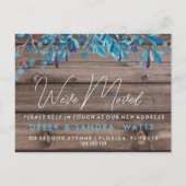 Rustic Wood & Blue verlaat "We've Moved" Aankondigingskaart (Voorkant)