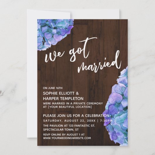 Rustic Wood en Blue Hydrangea We zijn getrouwd Kaart (Voorkant)