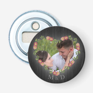Rustic Wood Floral Heart Foto's en Initialen Button Flesopener