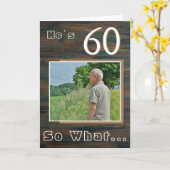 Rustic Wood Grappig 60ste Verjaardag Foto Kaart (Gele Bloem)