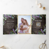 Rustic Wood Lavender Eucalyptus QR Code Weddenscha Drieluik Uitnodiging (Binnen)