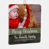 Rustic Wood Script Merry Kerstfeestdag foto Keramisch Ornament (Rechts)