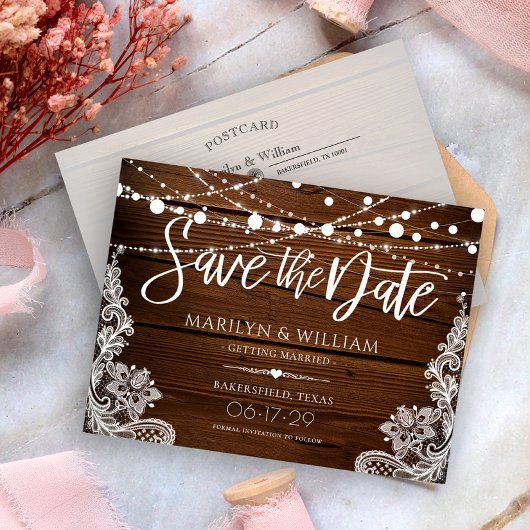Rustic Wood String Lights Wedding Save the Date Aankondigingskaart