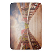 Rustic Wooden Bridge in het land Badmat (Voorkant Verticaal)