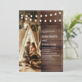 Rustic Wooden String Lights Photo Wedding Kaart (Staand voorkant)