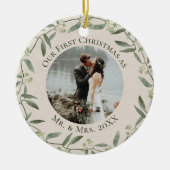 Rustic Wreath First Kerstmis als Mr & Mrs. 2 Foto Keramisch Ornament (Voorkant)