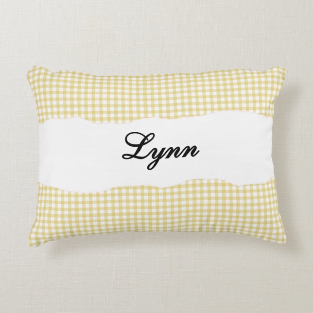 Rustic Yellow Gingham Personalized Name Accent Kussen (Voorkant)