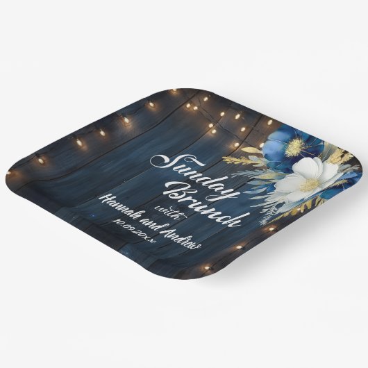 Rustiek Blauw Hout Wit Bloemen Zondag Brunch Papieren Bordje (Gebogen)