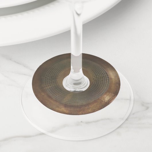 Rustiek getextureerd metalen ontwerp wijnglaslabel (Dichtbij)