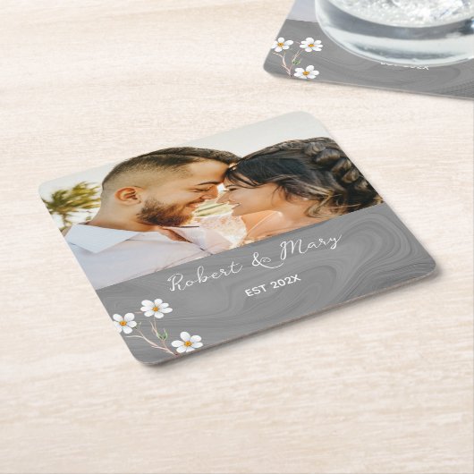 Rustiek Grijs Hout Custom Foto Bruiloft Onderzette Vierkante Kartonnen Onderzetter (Schuin)