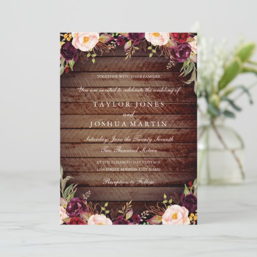 Rustiek Hout Bourgondië Bloemen Huwelijksuitnodigi Kaart (Staand voorkant)