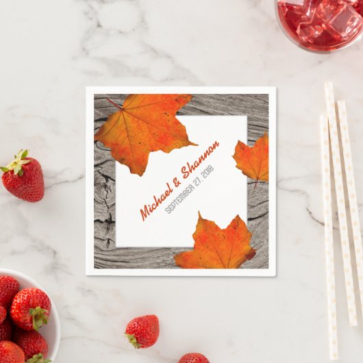 Rustiek Hout En Bladeren Herfst Trouwpapier Servet (Insitu)