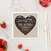 Rustiek Hout Hart String Lights Mr en Mrs Wedding Servet (Insitu)