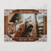 Rustiek hout & wit kant bruiloft foto aankondigingskaart (Voorkant)