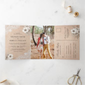 Rustiek Land Burlap Lace Ivoor Bloemen Bruiloft Drieluik Uitnodiging (Binnen)