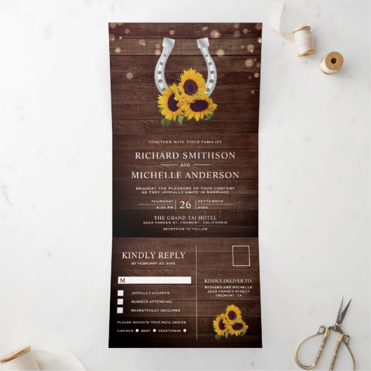 Rustiek Land Hout Zonnebloem Hoefijzer Bruiloft Drieluik Uitnodiging (Binnen)