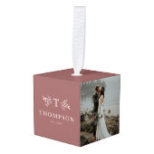 Rustiek monogram roos drie foto familienaam kubus ornament (Voorkant hoekig)