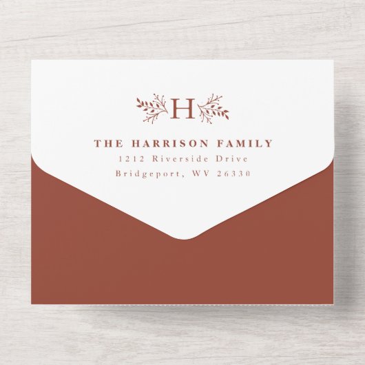 Rustiek monogram terracotta vakantie fotocollage all in one uitnodiging (Achterkant)