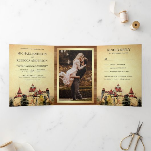 Rustiek Sprookje Kasteel Prinses Storybook Bruilof Drieluik Uitnodiging (Binnen)