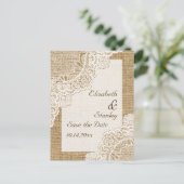 Rustiek wit kant op jute bruiloft Save the Date Aankondigingskaart (Staand voorkant)