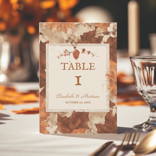 Rustieke Beige Brown Maple verlaat de herfst