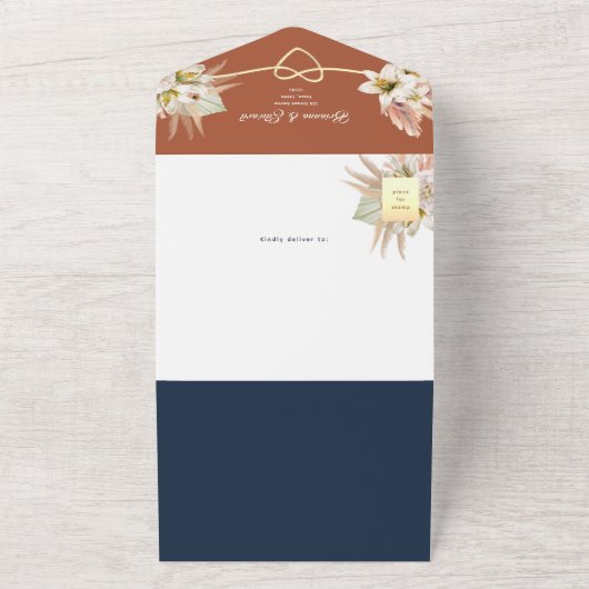 Rustieke Bloemen Terracotta Marine Blauwe Huwelijk All In One Uitnodiging (Buitenkant)