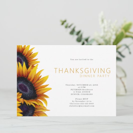 Rustieke bloemendiner Thanksgiving Uitnodiging (Staand voorkant)