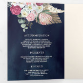 Rustieke Boho Roze Bloemen Pampas Marine Blauw Bru Drieluik Uitnodiging (Binnenzijde eerst)