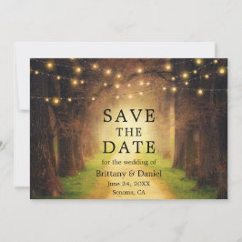 Rustieke bospad bruiloft string lichten save the date