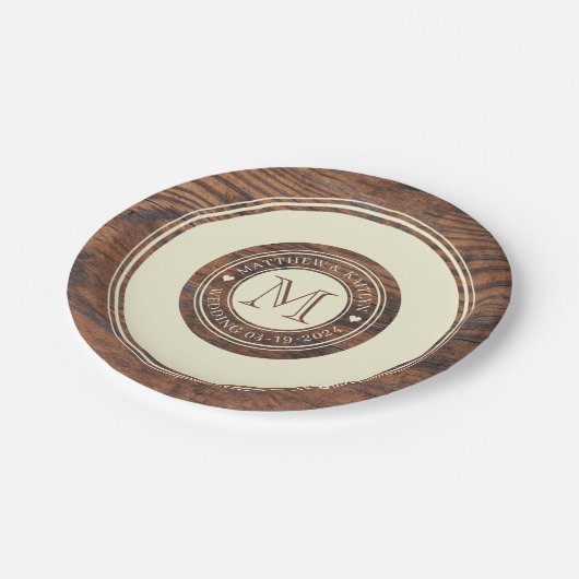 Rustieke bruiloft hart Monogram in DarkWalnut Circ Papieren Bordje (Gekanteld)