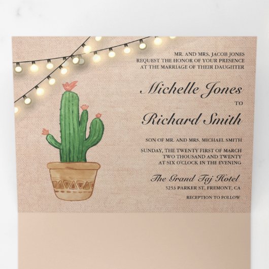 Rustieke Burlap String Lights Desert Cactus Bruilo Drieluik Uitnodiging (Binnenzijde eerst)