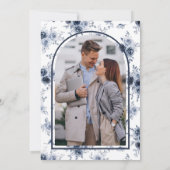 Rustieke Dusty Blue Floral Fotobruiloft Save The Date (Achterkant)