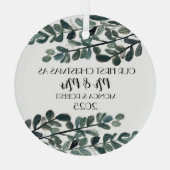 Rustieke Eucalyptus Keepsake Eerste Kerstdag Glas Ornament (Achterkant)