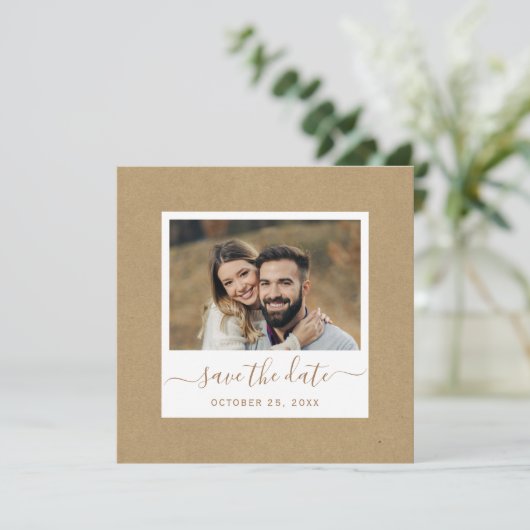 Rustieke Faux Kraft Papier Goud Bruiloft Foto Vier Save The Date (Staand voorkant)