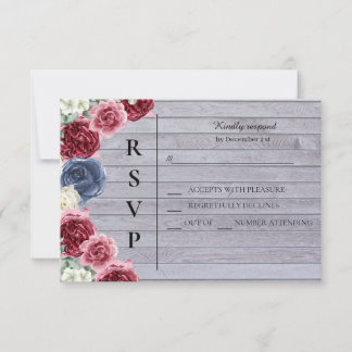 Rustieke houten achtergrond met bloemen RSVP kaartje