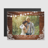 Rustieke Houten Kant Lights Save the Date Verlovin Magnetische Uitnodiging (Voorkant / Achterkant)