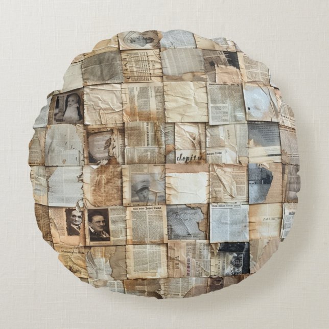 Rustieke  krant Patchwork Collage (12) Rond Kussen (Voorkant)