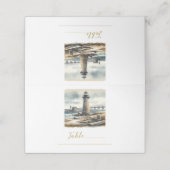 Rustieke kustvuurtoren aan zee strandtafel (Buitenkant ongevouwen)