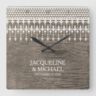 Rustieke Lace Fence Board Script Typografie Vierkante Klok