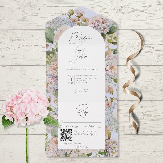 Rustieke Pastel Hydrangeas Periwinkle Arch QR Code All In One Uitnodiging