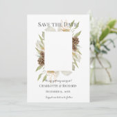 Rustieke Pinecones Verloving Foto Opslaan van de D Save The Date (Staand voorkant)