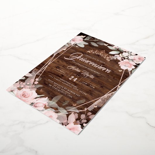 Rustieke Roze Gouden Bloemige Vlinder Quinceanera Folie Uitnodiging (Gedraaid)