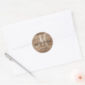 Rustieke schuur hout bruid en bruidegom monogram ronde sticker (Envelop)