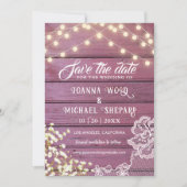 Rustieke schuur Paarse houten String Lights & Lace Save The Date (Voorkant)