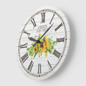 Rustieke schuur wit grijze houten zonnebloemen keu grote klok (Hoek)