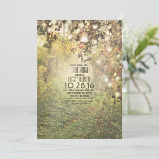 Rustieke string lichten bomen pad vrijgezellenfees kaart (Staand voorkant)