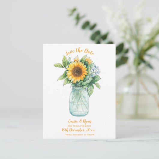 Rustieke Zonnebloem Mason Jar Wedding Save the Dat Briefkaart (Staand voorkant)